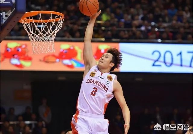 丁彦雨航蝉联CBA常规赛MVP!怎么评价小丁这赛季的表现?