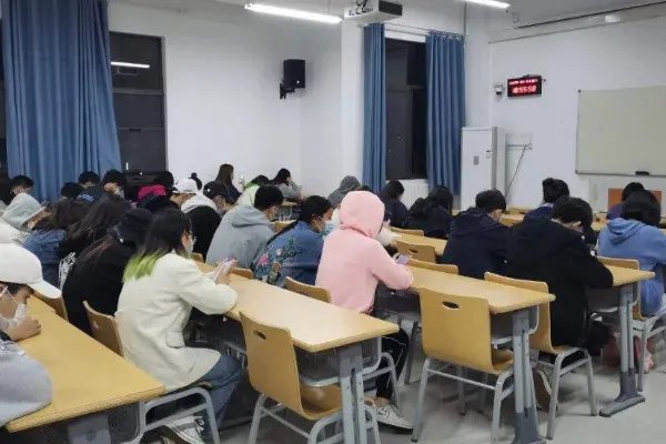 江苏师范大学多名学生感染肺结核，是什么引起的？