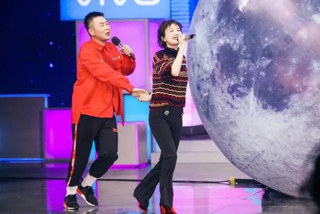 怎么评价吴昕?