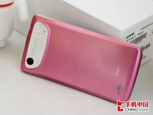 多彩时尚智能潮机贺新春 vivo Y1评测