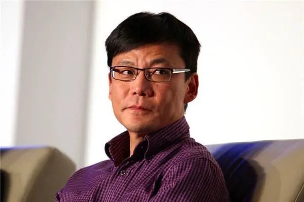李国庆开撕俞渝,为何会说俞渝变成了武则天?