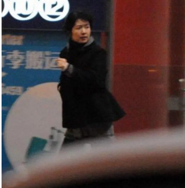 张涵予跟妻子相爱多少年不离不弃?