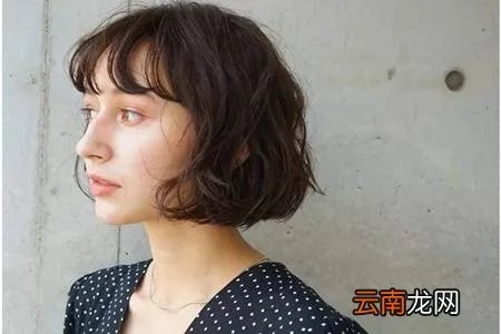 2021最新款女生短发图片,五款时尚减龄的短发发型