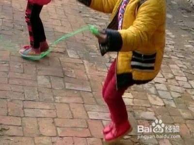 单人花样跳绳教程图解?