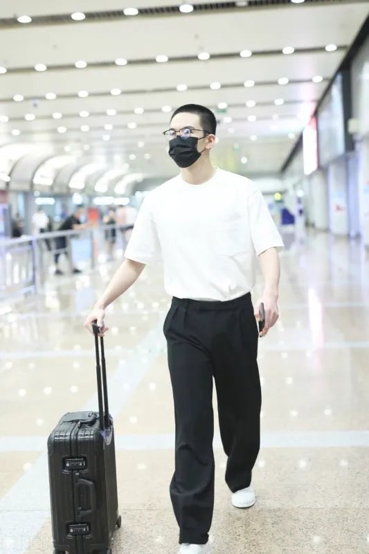 仝卓怼姚晨“恶之花”,“恶之花”到底是什么梗?