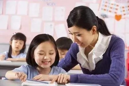 两会聚焦,建议减少家长陪孩子做作业任务,你怎么看?