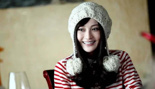 姚笛与老公现身街头,手牵手甜蜜出行感情稳定,两人的感情出现了什么危机?