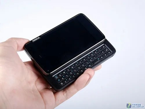 Maemo5系统 诺基亚N900上市后狂降720元
