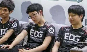 EDG中单scout是谁?