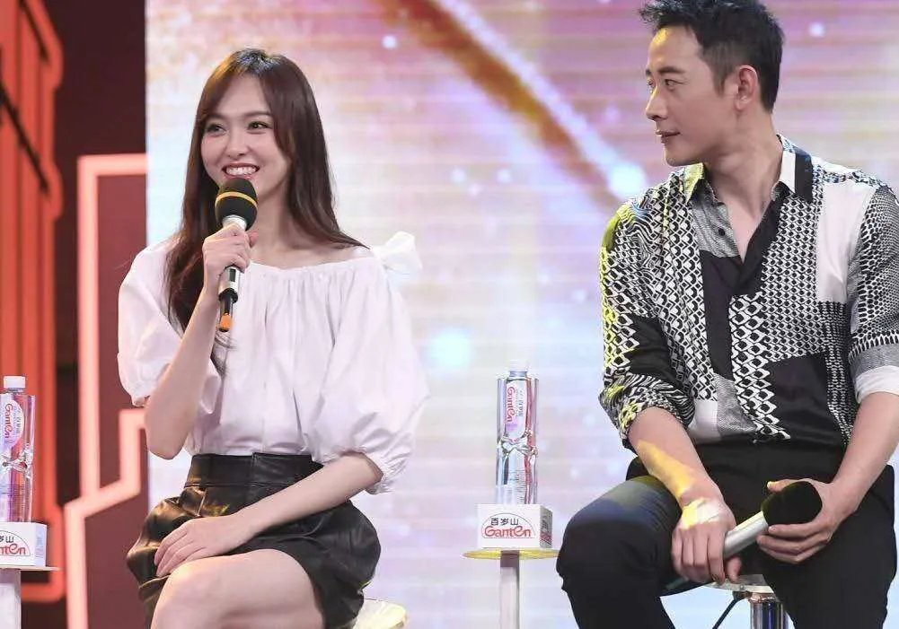 你怎么看待罗晋说第一次抱女儿心情平静一事呢？