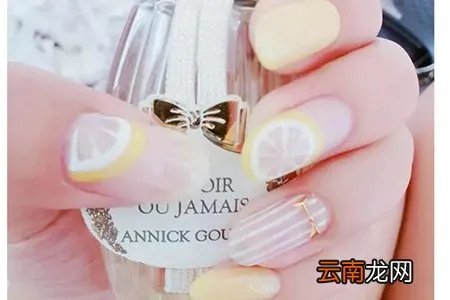 夏季美甲2019新款式图片大全,清爽法式图案大集合