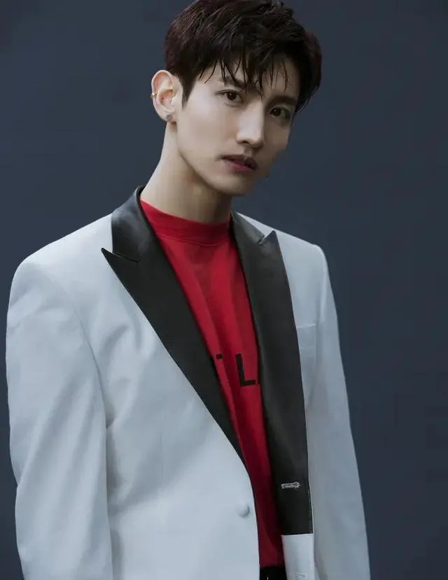 如何看待东方神起沈昌珉宣布结婚?