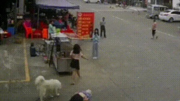 如何看待老人被绊亡家属不追责的做法呢?