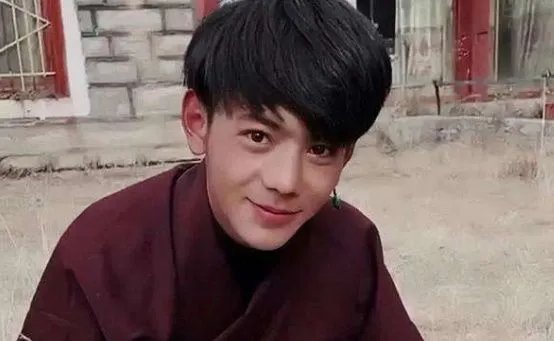 丁真爆火后,他的家人包括他自己生活上有了怎样的改变?
