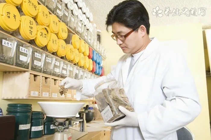 雅顿金胶新版和老版哪个好?雅顿金胶新版和老版区别