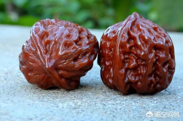 如何挑选文玩核桃?