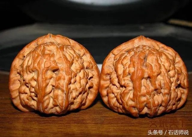 如何挑选文玩核桃?