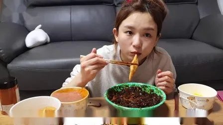 韩国网红Hamzy被公司解约,为何会被公司解约?