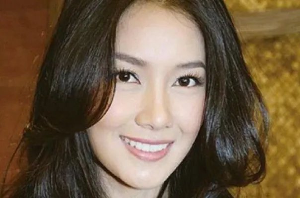 泰国十大人气女明星排行榜:李海娜上榜,第三乃“人间芭比”