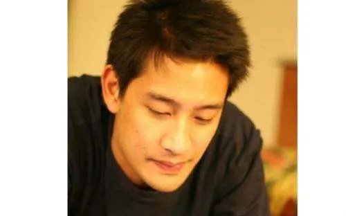 电视剧《妒海》男主角是谁?