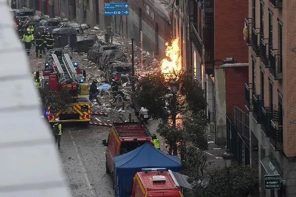 突发！西班牙马德里市中心发生爆炸，爆炸的主要原因是什么？