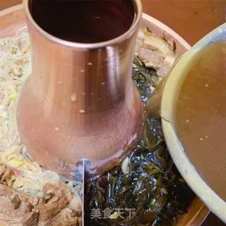 传统酸菜火锅