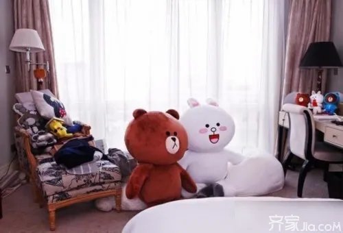 王思聪豪宅卧室首公开 满足你的好奇心