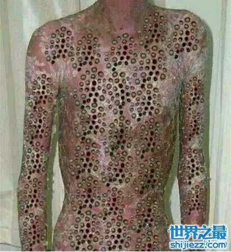 恶心的蓬蓬乳和空空指竟然都是假的，人为ps出来的 