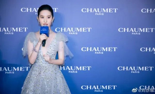 刘亦菲天生没有子宫真的假的,她结婚了吗?