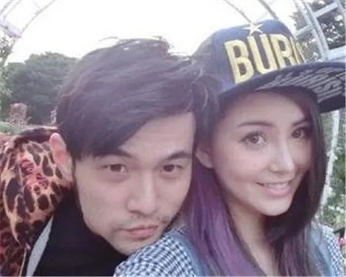 曝光周杰伦腾空摆爱心图片 揭秘杰伦为何会娶昆凌