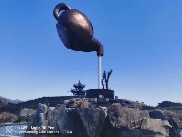 我是干旅游超市的,今年还能继续干么?