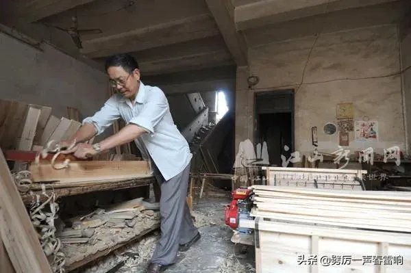 农村过去年代,为什么最容易娶到媳妇的是木匠?