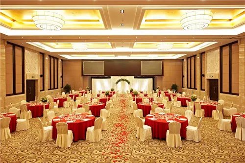 上海办婚礼酒店哪家好 上海办婚礼一桌多少钱