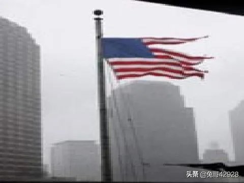 特朗普所说的，使用核弹来阻止飓风登陆的做法真的可行吗？