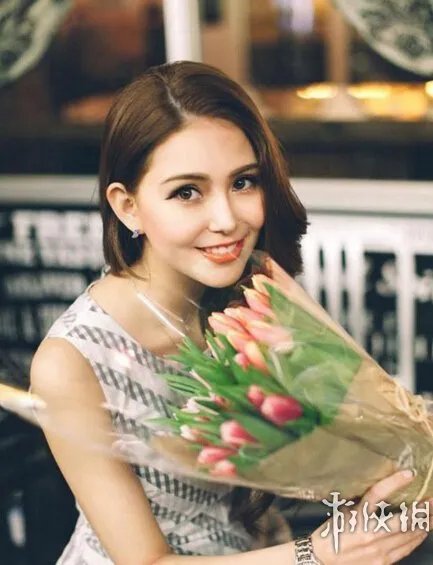 武大女神黄灿灿又整?打了两斤的苹果肌到底是什么鬼