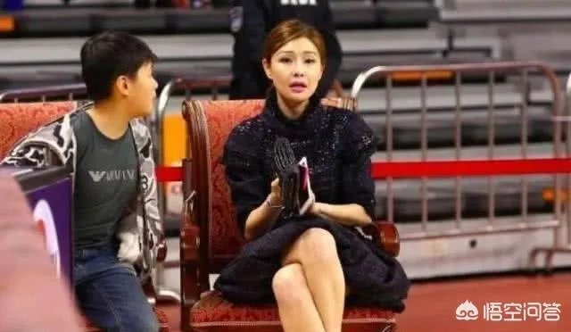 广东宏远队老板娘吴迪个人资料？