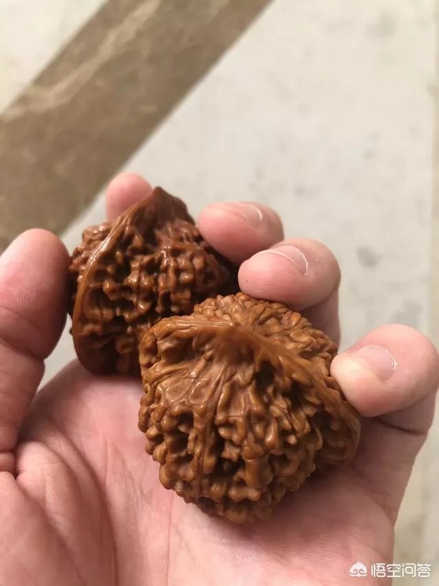 如何挑选文玩核桃?