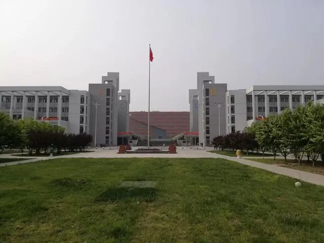 我儿子被河北工业大学录入,学校怎么样?