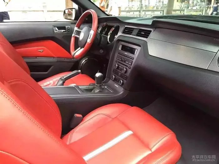 2013福特野马GT500 中东版