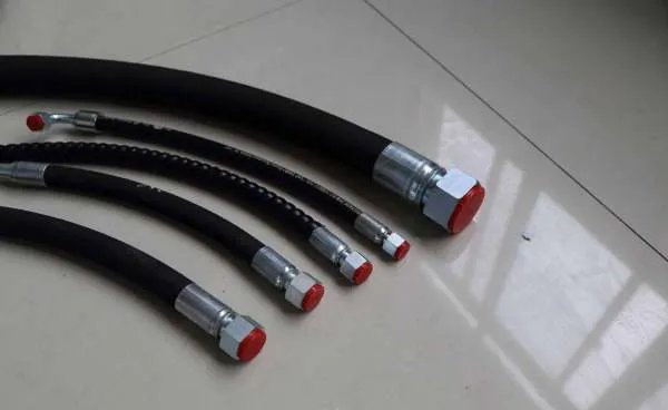 高压油管规格 1 1/4中的1是和后面的1/4分别是什么意思？