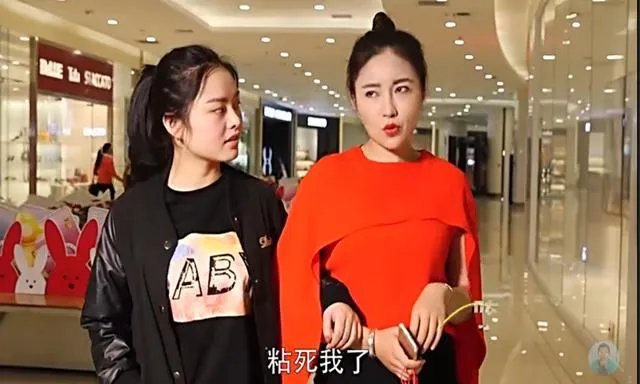 陈翔六点半腿腿发生了什么事?听说她去世了,真的假的?