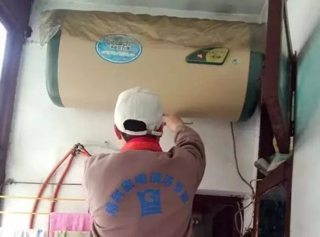 美的电热水器招商加盟的优势 如何清洗电热水器