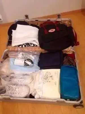 中国女教师独自出游日本失联，日本方面应该做什么？