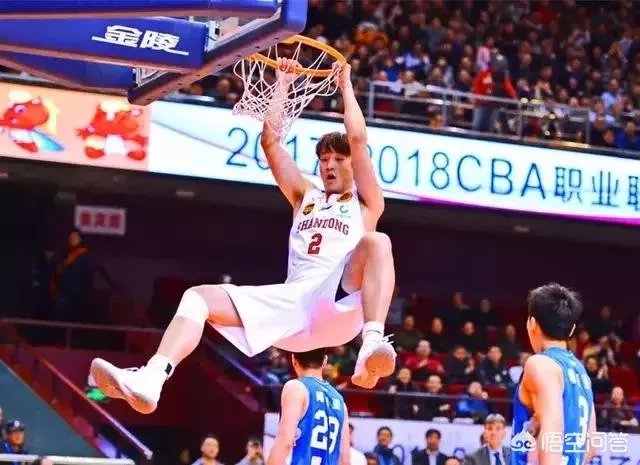 丁彦雨航蝉联CBA常规赛MVP!怎么评价小丁这赛季的表现?