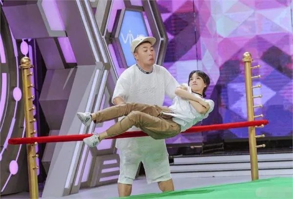 怎么评价吴昕?