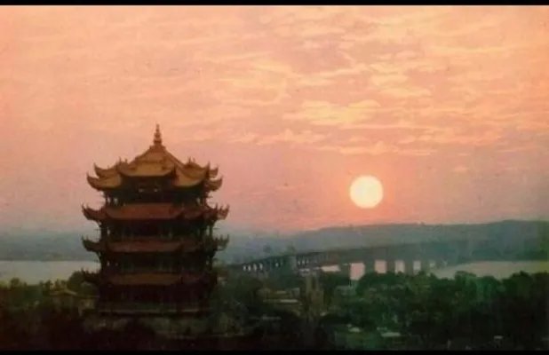 《黄鹤楼》这首诗有什么意境?