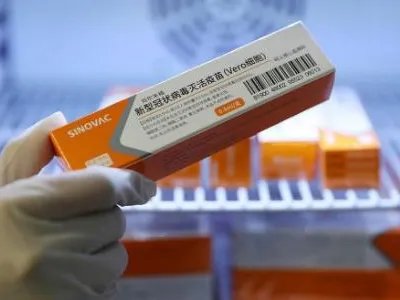 数千人接种新冠疫苗现不良反应,韩国还会继续接种吗?