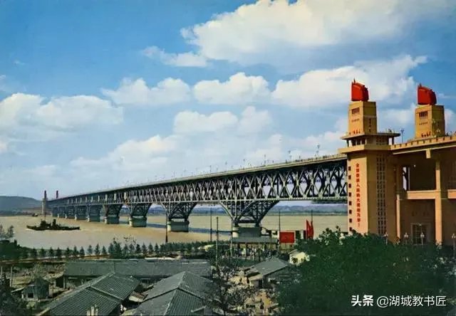头盔目前价格都在多少钱了?