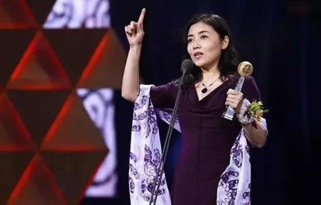 颜宁为何一直单身:颜宁和施一公是什么关系