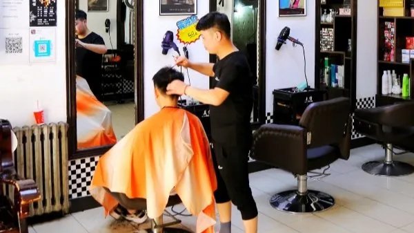 充值卡有余额继续用得再充2.5万，这是否属于欺诈消费者